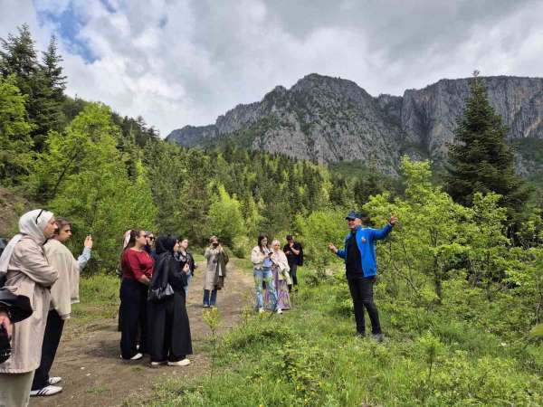 Üniversiteli gençler Kurtuluş Savaşı'nın izlerini yerinde gördü