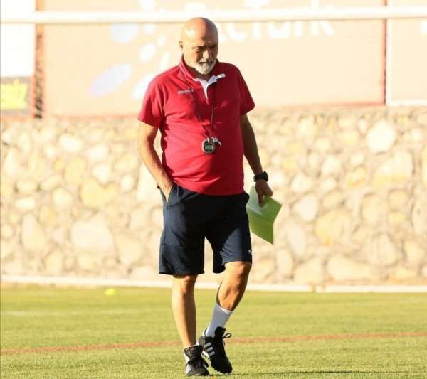 Yeni Malatyaspor'da hedef en az 9 puan