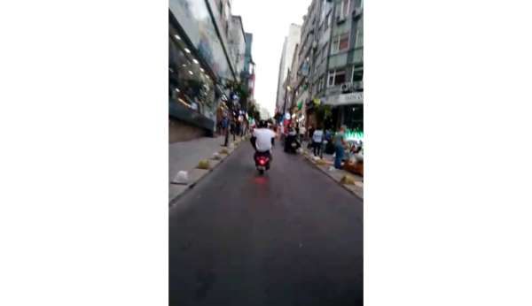 Şişli'de kazaya davetiye çıkaran motosikletli kamerada - İstanbul haber