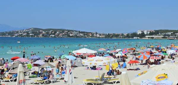 Ünlü tatil merkezi Çeşme'ye bayramda 1 milyon kişi bekleniyor