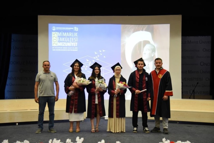 OMÜ Mimarlık öğrencilerinin mezuniyet heyecanı