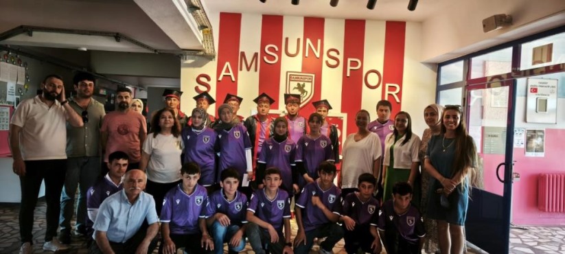 Samsun'da liseye Samsunspor köşesi