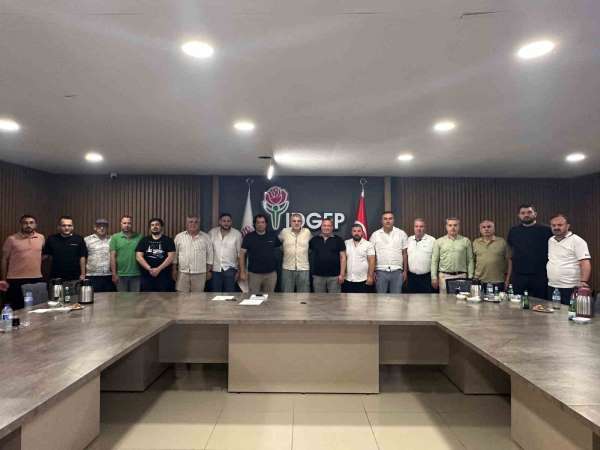 Isparta 32 Spor'da yönetim görev dağılımını yaptı