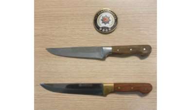 Polis bir hafta boyunca yaptığı denetimlerde uyuşturucu, bıçak ve silah ele geçirdi