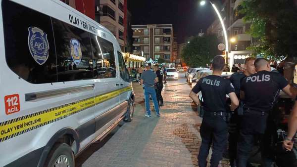 Batman'da silahlı saldırı: Kurşunlar park halindeki araca isabet etti