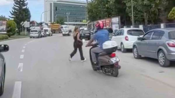 Bolu'da kazadan kıl payı kurtuldular: O anlar kamerada
