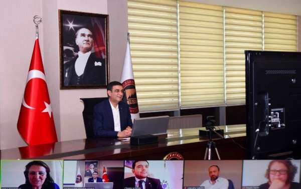 Gaziantep'te kurumsal performans konulu video konferans