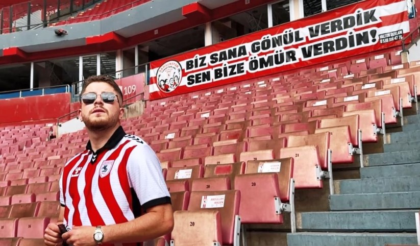 Hukuk öğrencisinden, Samsunspor'a şarkı