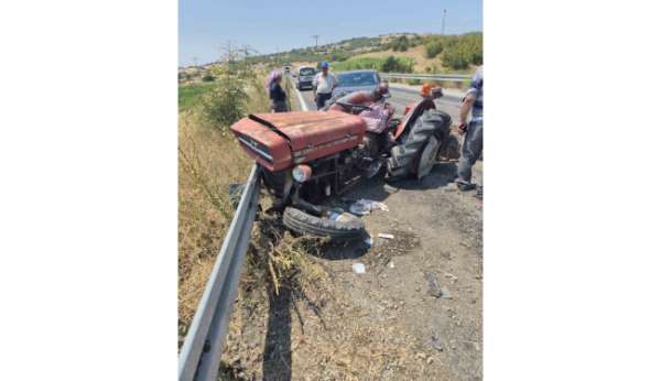 Balıkesir'de traktörle otomobil kaza yaptı: 5 yaralı