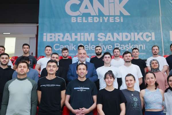 Canik'ten gençlere ücretsiz kurs desteği
