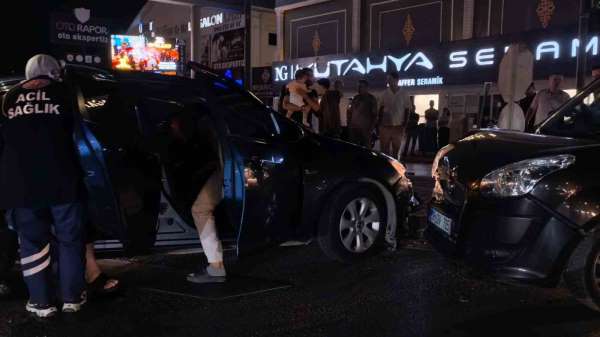 İnegöl'de zincirleme kaza: 5 yaralı