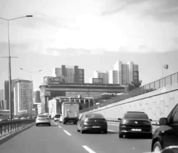 (Özel) İstanbul'da magandaların 'makas' terörü kamerada 