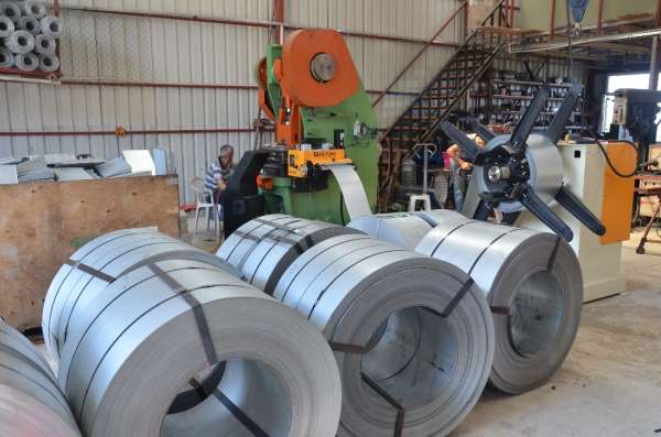 Sinop'tan Azerbaycan'a metal kiremit ihracı 