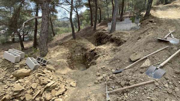 Hatay'da düğün yolunda feci kaza: Anne ve kızı yan yana toprağa verildi