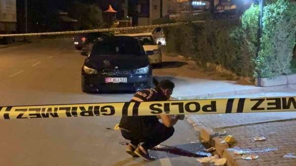 Baba-oğul arasında 'sigara parası' kavgası: 1'i ağır 2 yaralı