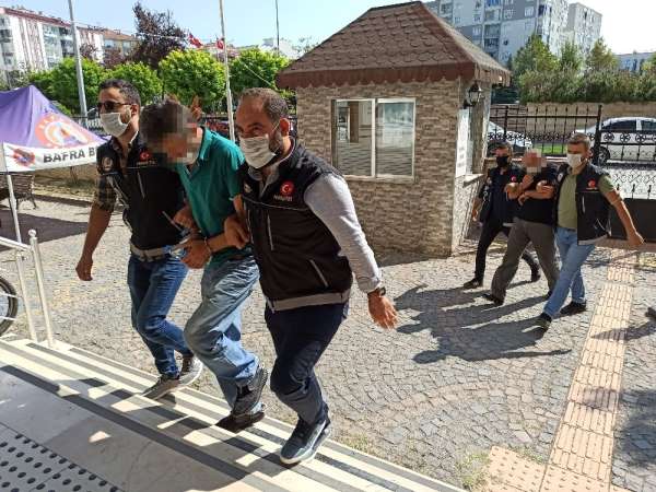 Eroin ve metamfetamin maddesi ile yakalanan şahıslar adliyede