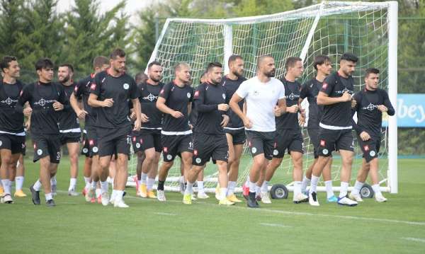 Konyaspor'da Beşiktaş maçı hazırlıkları devam ediyor 