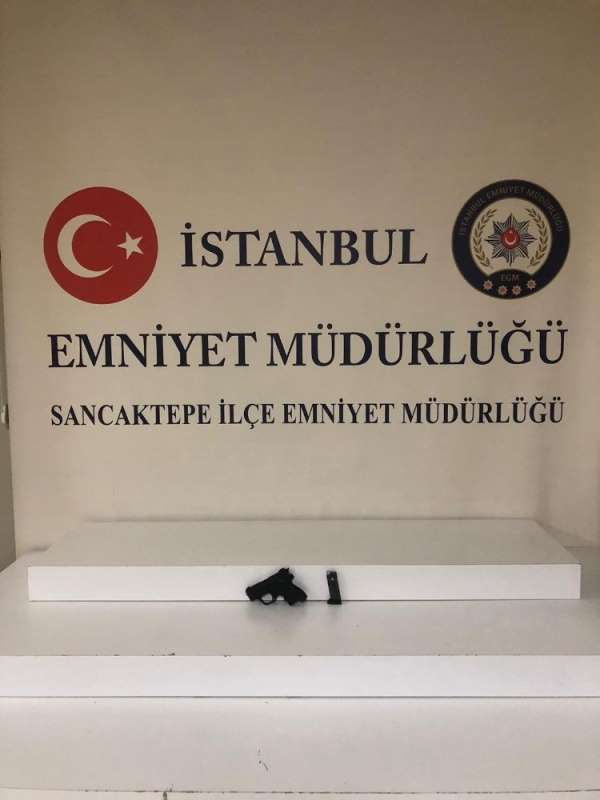 Sancaktepe'de silahlı ve bıçaklı kavga kamerada 