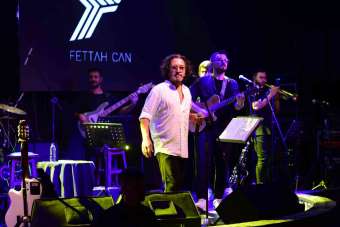 Fettah Can memleketi Bursa'da sahne aldı