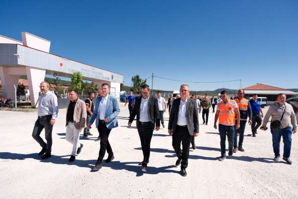 Tavşanlı T Tipi Cezaevi'nin yoluna bakım