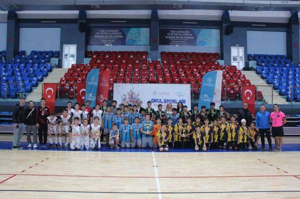 Düzce'de Hentbol müsabakaları sona erdi