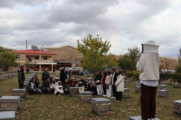 Erzurumlu gençler organik arıcılığı öğrendi