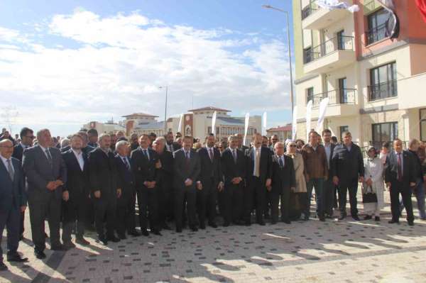Yozgat'ta TOKİ konutları hak sahiplerine teslim edildi