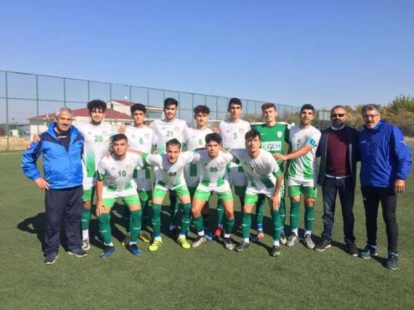 U19'da Yeşilyurt Belediyespor ve Kale Gençlerbirliği şampiyon 