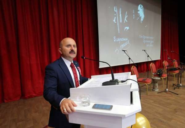Vali Varol: 'Bizler, Atatürk'ün gelecek nesilleri öğretmenlere emanet ettiği o a
