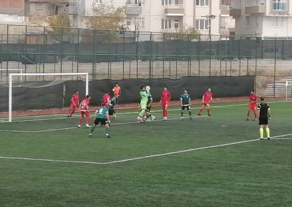 Yeşilyurt Belediyespor sahasında 4-2'lik skorla kazandı 