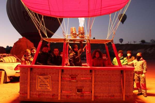Kapadokya'da Öğretmenler Günü gökyüzünde kutlandı 
