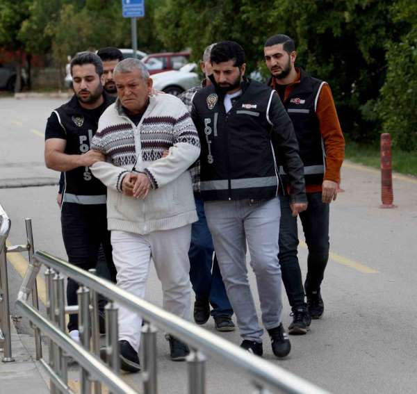 2 milyon TL haksız kazanç sağlayan 2 tefeci tutuklandı