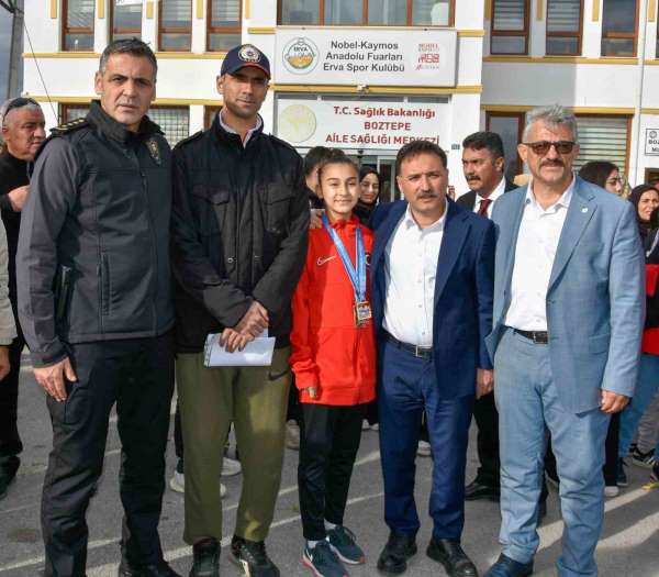 Taekwondo İl Temsilcisi Şimşek'ten Çiçek ve Aydın'a teşekkür