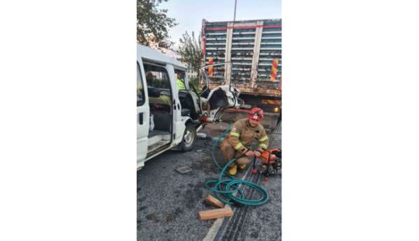 Edremit'te zincirleme kaza: 6 yaralı