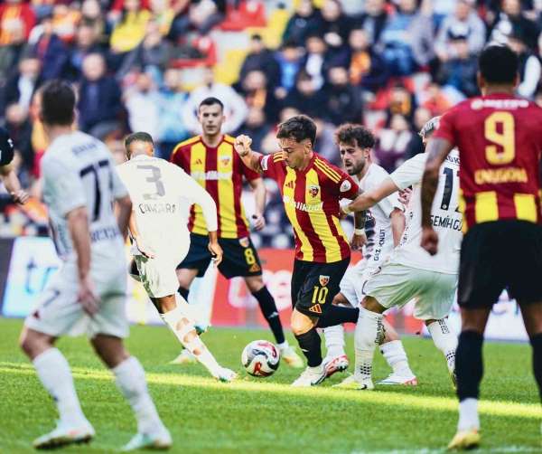 Kayserispor 1 basamak geriledi