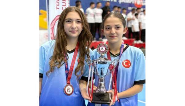 Köyceğiz'den iki sporcu Floor Curling Milli Takım kampına seçildi