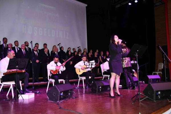 Vezirköprü'de 24 Kasım'a özel Maarif Korosu konseri