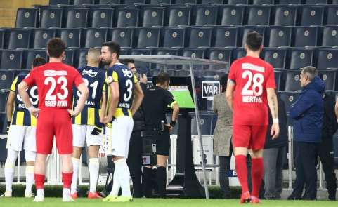 Fenerbahçe, Ümraniyespor karşısında yine kızardı 