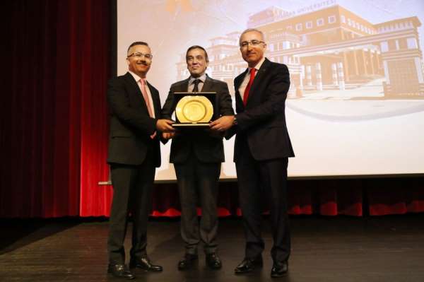 Recep Tayyip Erdoğan Üniversitesi'ne TSE Kalite Yönetimi Sistemi Belgesi verildi