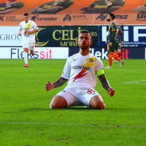 Adem Büyük atıyor, Yeni Malatyaspor çıkışını sürdürüyor