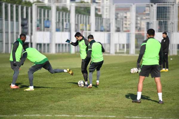 Bursaspor'da Menemenspor maçı hazırlıkları tamamlandı