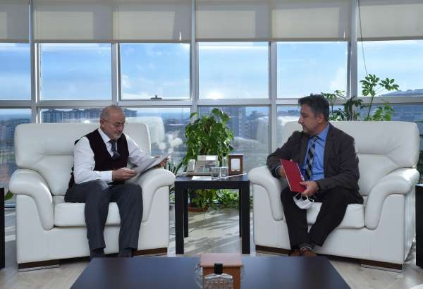 OMÜ Merkez Kütüphanesi 2 sertifika ile Türkiye'de bir ilki başardı