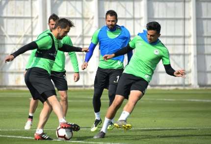Atiker Konyaspor, M. Başakşehir hazırlıklarını sürdürdü 
