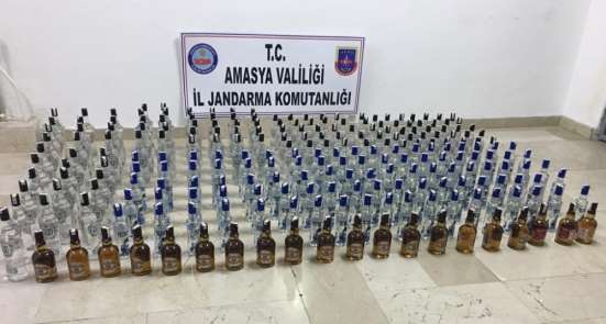 Amasya merkezli kaçak içki operasyonunda 18 tutuklama 