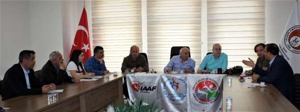 IAAF Çocuk Atletizmi Karar Grubu Toplantısı Elazığ'da yapıldı 
