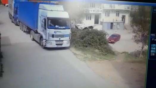 (Özel) 1 yaşındaki çocuğun feci ölümü güvenlik kameralarına yansıdı