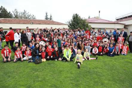 Yılport Samsunspor'da çocuk şenliği 