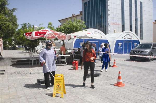 Engelliler için 'Empati Parkuru'nda yürüdüler 