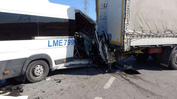 Kurnaköy yolunda feci kaza: 1 ağır yaralı 