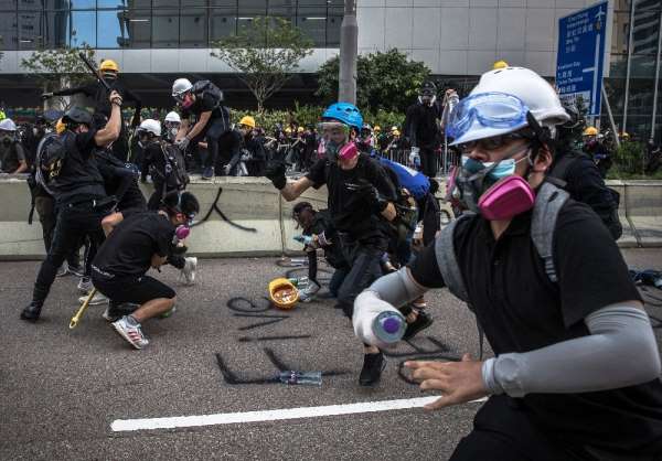 Hong Konglu protestocular: 'Ya istiklal ya ölüm' 